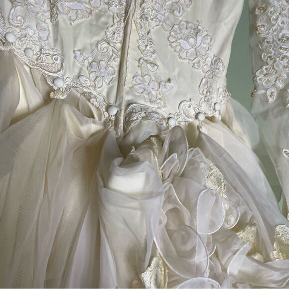 Vintage‎ 90's Beaded Puff Sleeve Train Wedding Dress Size 10 - Picture 6 of 13